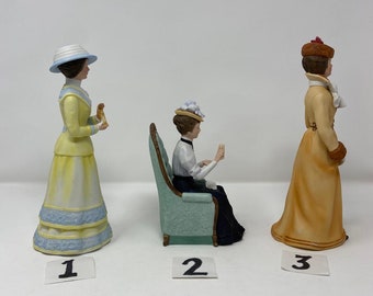 Vintage 1980s Mrs Albee Award Avon Figurines. Made in Japan Vintage 1980s Mrs Albee Award Avon Figurines. Made in Japan