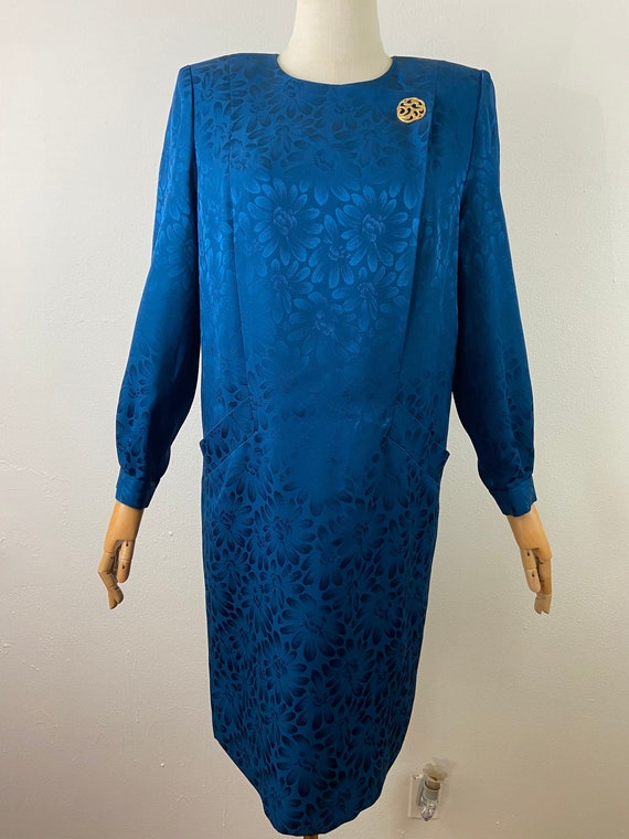 cream dress with hijab Basic Long Sleeve Maxi Size:17/34 it features a delicate Roosevelt BFCM Pre-owned Zara Woman Ss22