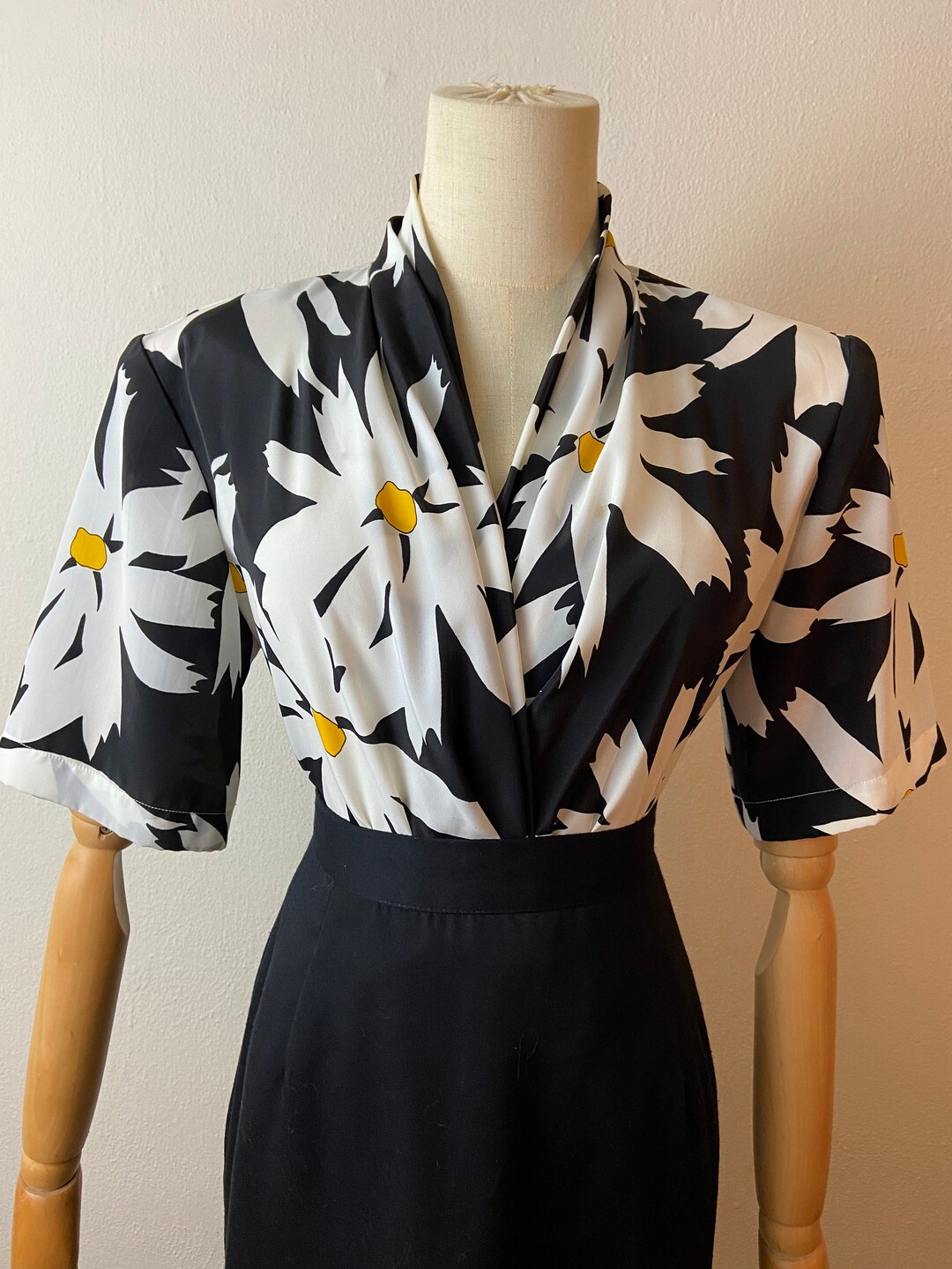 Vintage 90s Y2K Blue Orange & White Floral Striped Print Satin Blouse 8 10