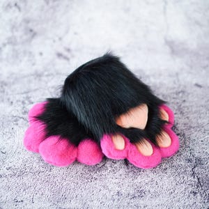 Black & Pink Hot Finger Paw Handschuhe-Welpe Kitty Cosplay Tier pelzige Pfoten Squeak für Geburtstagsgeschenk pelzige Handschuhe für Teenager Tochter