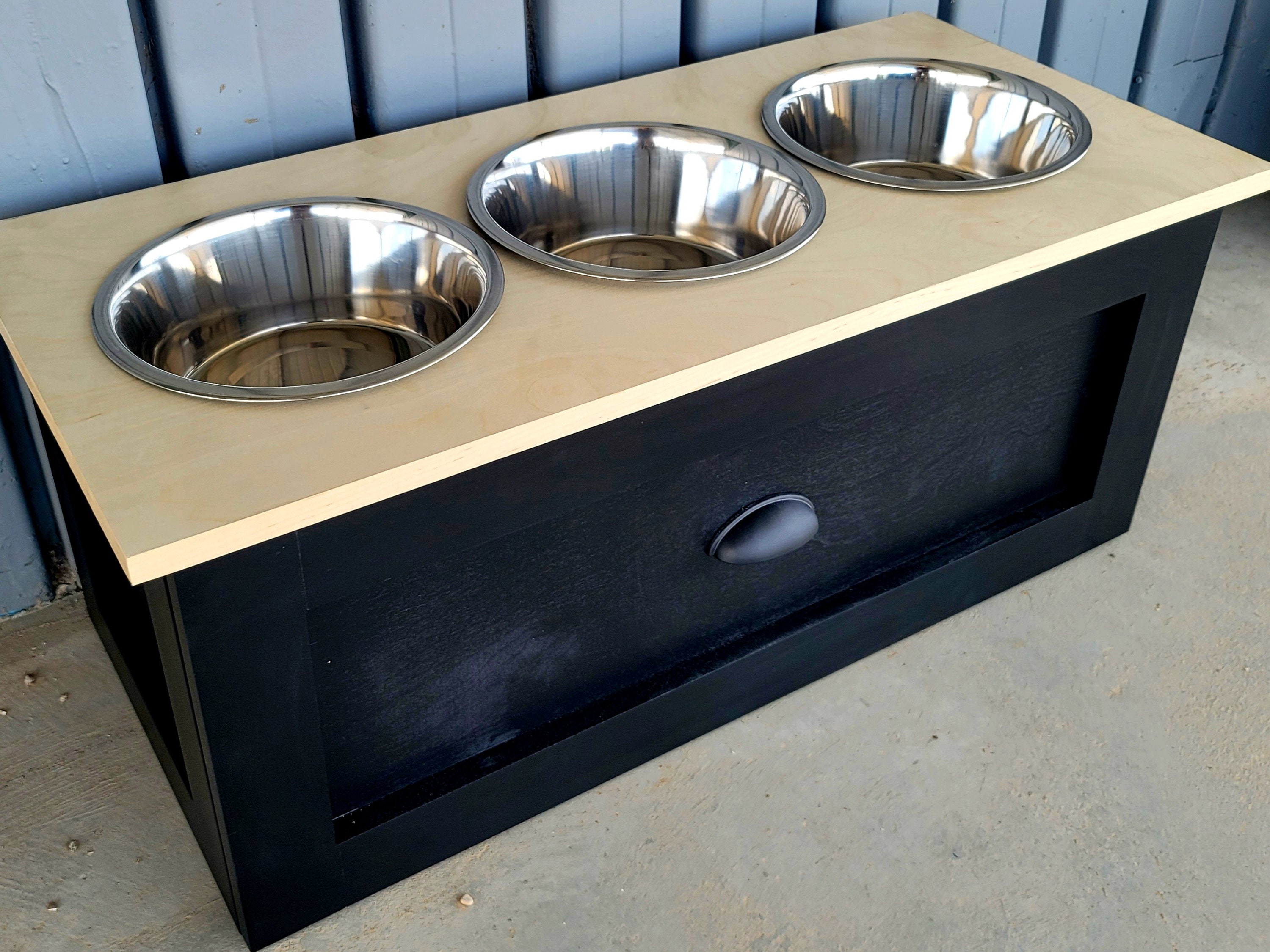 Reclaimed Pallet furniture Dog Bowl Feeding station – Rustic