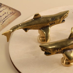 Shark brass drawer knob/gold art decorative door handle/gold room cabinet pull/cabinet drawer pull /ocean furniture hardware