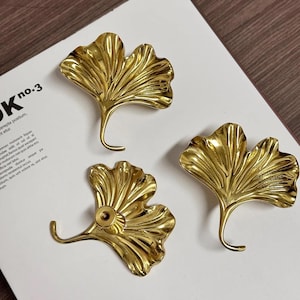 Brass leaf knob/gold decorative door handle/unique gingko cabinet pull/Custom engrave cupboard drawer pull /furniture hardware