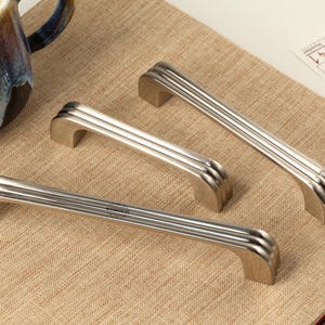 Modern brushed silver Cabinet Knobs Kitchen Handles metal Furniture Handles Custom engrave Drawer Dresser Cupboard Door Handles Hardware
