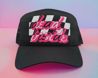 Gorra Dead Inside, gorra de camionero con estampado abullonado, gorra de carreras a cuadros, gorra unisex divertida