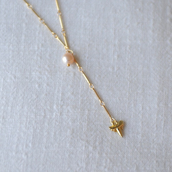 Oceana Necklace- Shark's Tooth Lariat & Y Necklace, Gold Beachy Layering Necklace, Ocean Themed Necklace, Preppy Jewelry