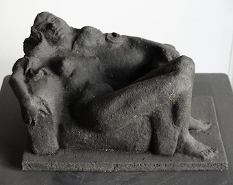 La sieste - Sculpture - Femme nue - Terre cuite.