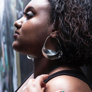 Silver Fulani Hoop Earrings – Ethnic African Jewelry Handmade Brass Hoops – Handmade Tribal Jewelry – African Statement Earrings – Kelem