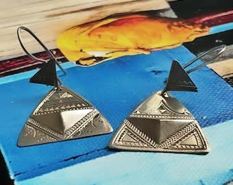Tuareg Earrings  | Handmade Earrings | Silver Earrings | Triangle Engraved Earrings