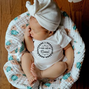 Personalized Baby Bodysuit: Custom Name Announcement Onesie