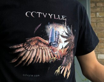 T-Shirt CCTVYLLE comics, Gildan Cotton Unisex Tee with hybrid eagle design