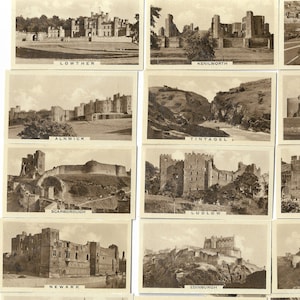 25 Vintage Cigarette Cards - Castles. 1939. Full Set. Cope Bros. Tobacco cards Trade cards. Architecture History Britain Royalty Gift