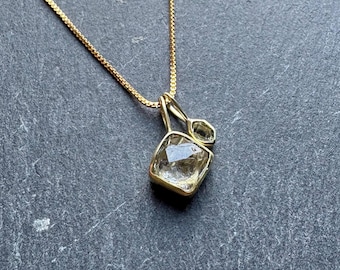 Collana con quarzo fluorescente al petrolio e minuscolo diamante di Herkimer / ciondolo in cristallo grezzo / gioielli in cristallo naturale / collana protettiva