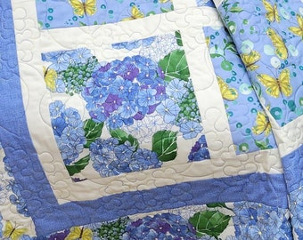 Hydrangea Print Quilt, Summer Patchwork Quilt, Floral Quilted Throw Blanket, Modern Throw Quilt, Robin Pickens Cottage Bleu Fabrics Quilt