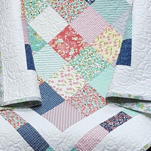 Cottage Floral Nursery, Boho Nursery Blanket, Handmade Nursery Quilt, Floral Patchwork Baby Quilt, Floral Baby Blanket, Baby Girl Quilt