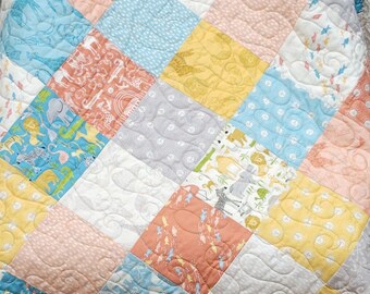 Handgemaakte babyquilt, patchworkquilt Noah's Ark