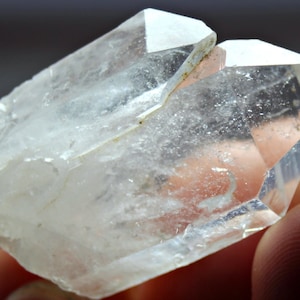 64.0 CT Fadden Quartz Crystal - Lovely Terminated Transparent Faden Quartz Crystal - Best for Pendants & Bracelets