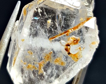 22.0 CT Pretty Rare Raw Quartz Crystal - Full Terminated