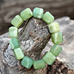 Natuurlijke groene serpentijnstenen armband – Hoogwaardige kristallen helende sieraden voor mannen en vrouwen | Armband met serpentijnkralen voor hartchakra