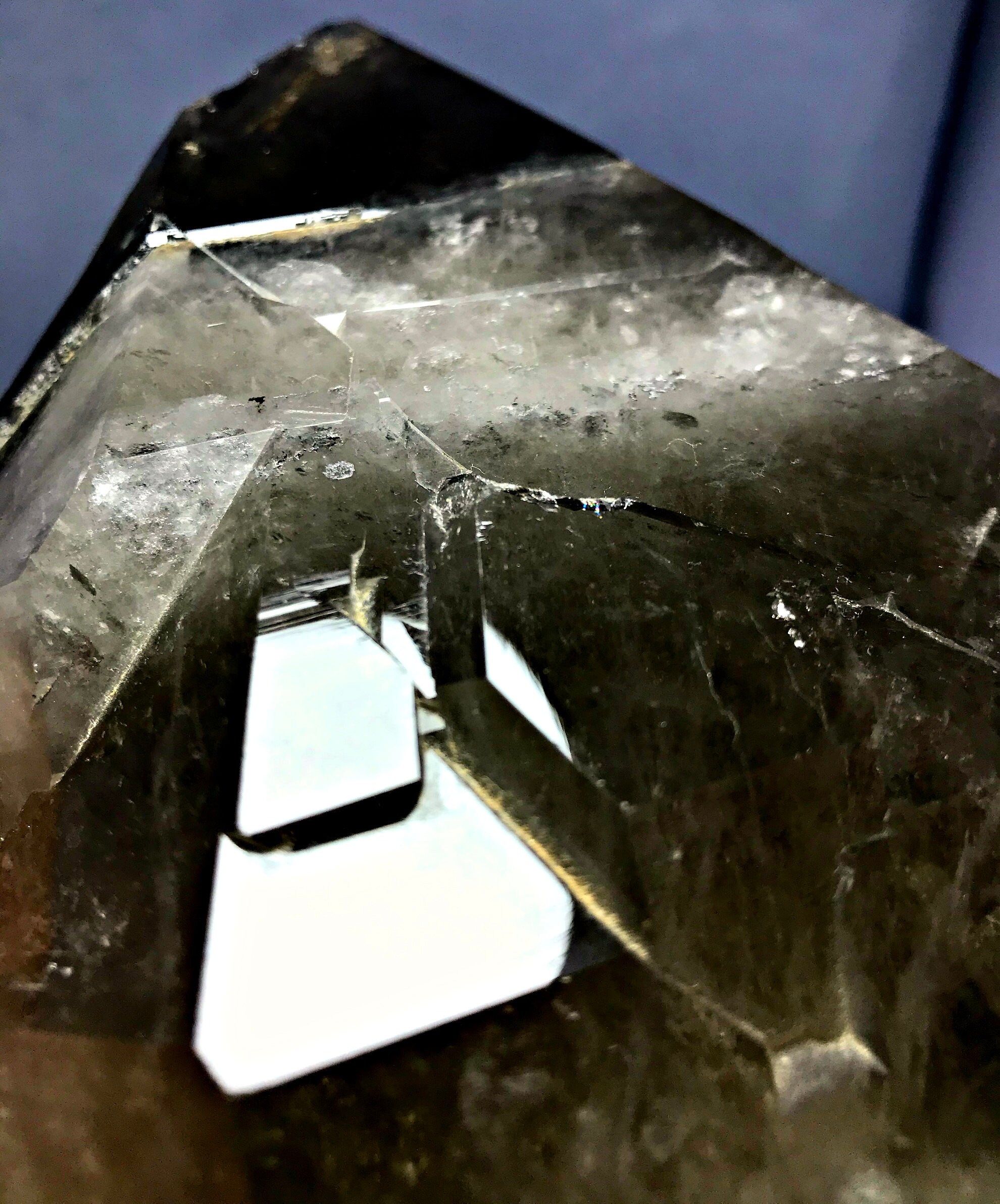 置物 Gwindel 1.15 KG Museum Gallery Unusual White Line Well Terminated