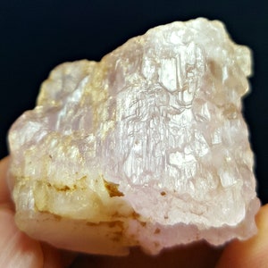 132,0 CT vattenetsad rosa kunzitkristall - Afghanistan bild 5