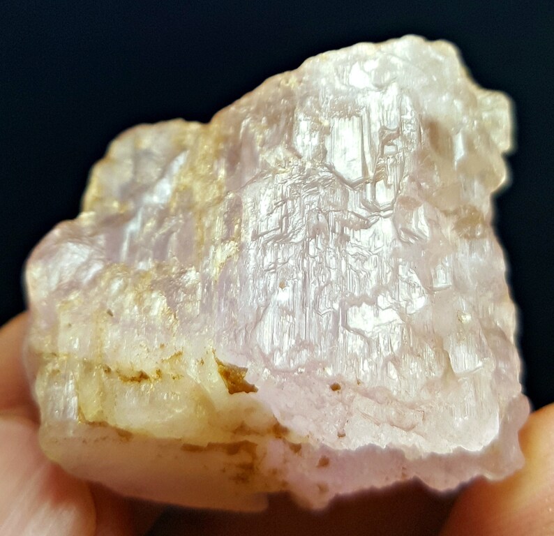 132,0 CT vattenetsad rosa kunzitkristall - Afghanistan bild 5