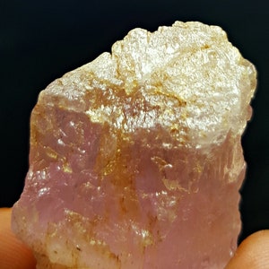 132,0 CT vattenetsad rosa kunzitkristall - Afghanistan bild 7