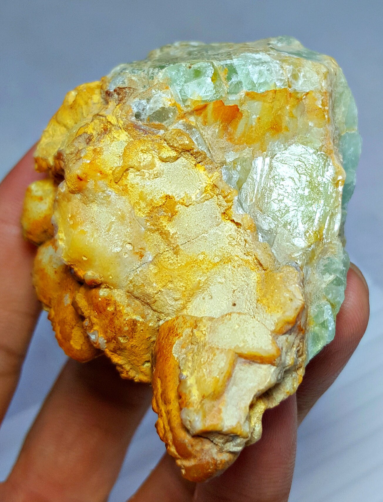 シーグリーンアクアマリン結晶標本 – アフガニスタン産鉱物 - Etsy 日本