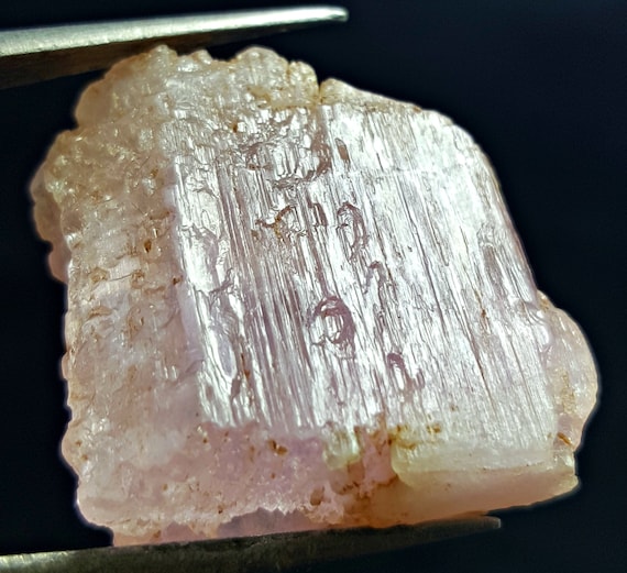132.0 CT Water Etched Pink Kunzite Crystal - Afghanistan