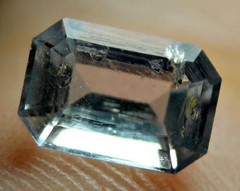 Rare Tenebrescent Color Change Scapolite - 1.50 Ct, Loop Clean, Gem Grade, Badakhshan Afghanistan, Unique Ring Stone Florescent Scapolite