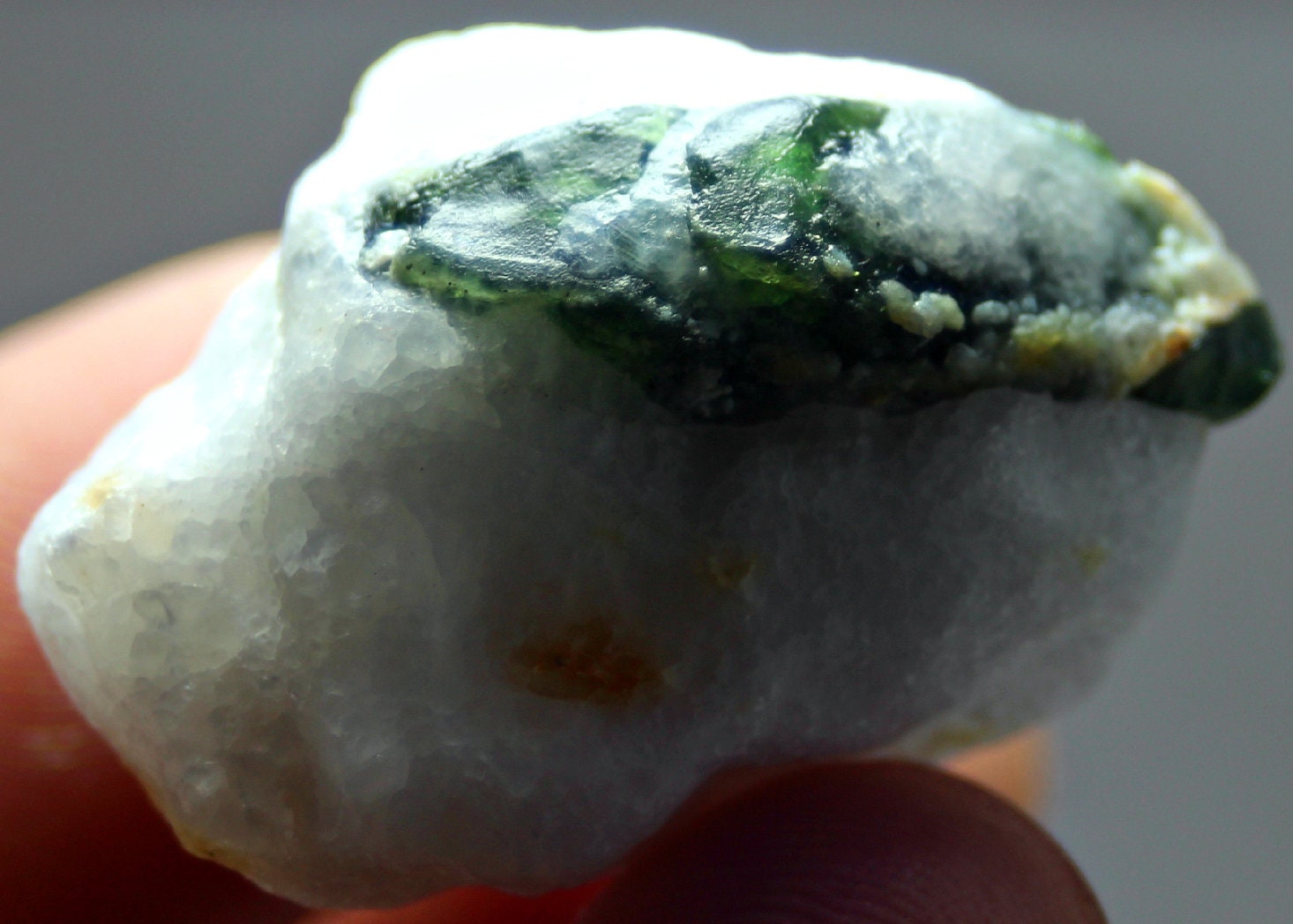 希少なグリーンダイオプサイト双晶標本、アフガニスタン産鉱物 - Etsy 日本