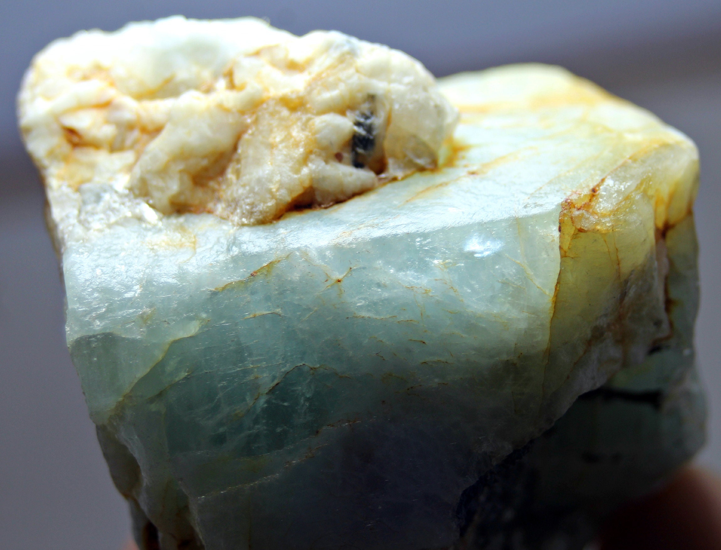 139.0 GM ブルー アクアマリン クリスタル、パキスタン スカルドゥ産