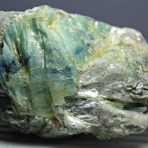Stunning Kyanite Crystal Specimen – Rare Untreated Blue Kyanite Crystal Specimen Decorative Gemstone for Collectors and Enthusiasts 210 GM
