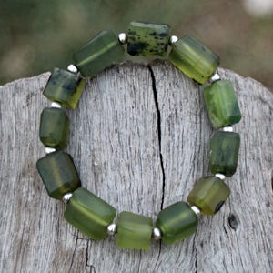 Premium groene serpentijnkristallen armband – natuurlijke transparante helende steen voor energie, geluk en bescherming – serpentijnarmband