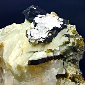 281.0 GM Extremly Rare Epidot/ Epidote Transparent Terminated Crystals on Quartz and Fedlspar Specimen