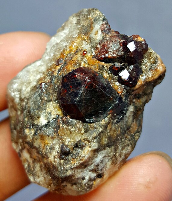 AAA Red Garnet Crystal Specimen: 156.0 CT Raw Terminated Mineral