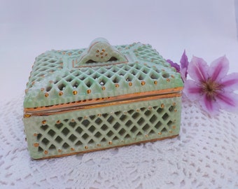 Old openwork ceramic jewelry box / old Italian jewelry box / slip jewelry box / slip earthenware jewelry box