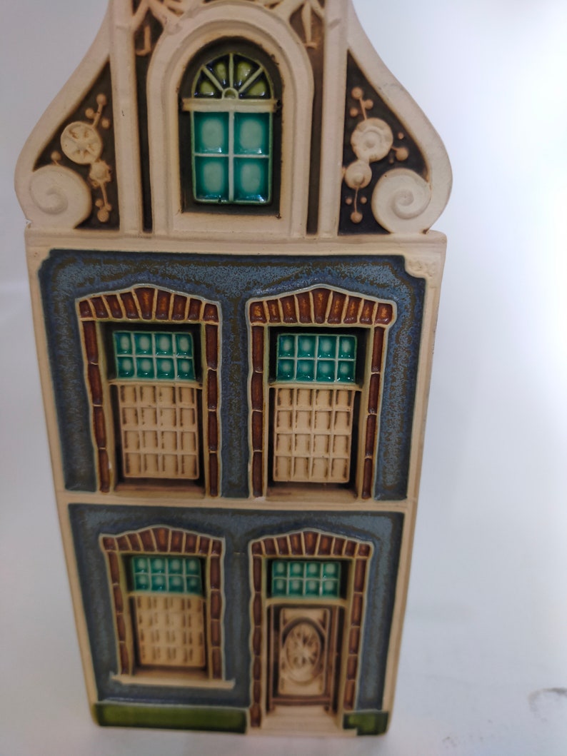 Vangeebergen ceramic/tile house shop building/pot house facade/tile building shape/vintage vase/art pottery/shop/facade/tile image 5