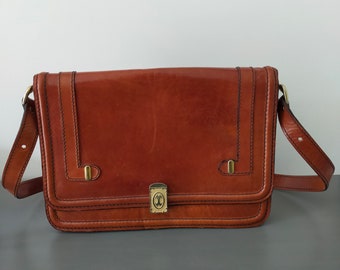 rigid leather bag with bellows/ leather shoulder bag/ old leather bag/ leather satchel/ vintage leather bag/ 60s handbag