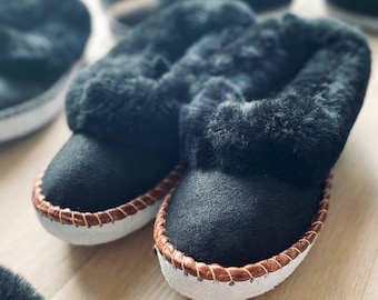 Mens Black Range Sheepskin Slippers Lucky Dip