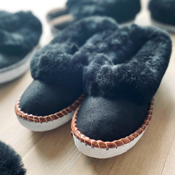 Mens Black Range Sheepskin Slippers Lucky Dip