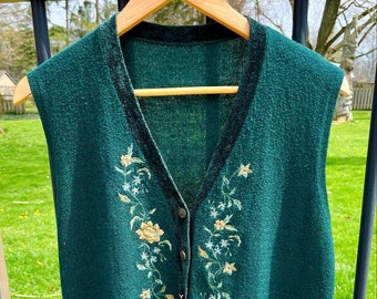 Women's Vintage Susan Bristol Green Sweater Vest with Floral Embroidery, Grandmacore Fashion