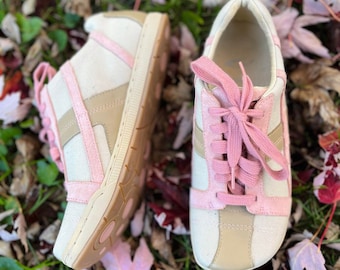 Vintage Women's Y2K CLARKS Shoes Size 5