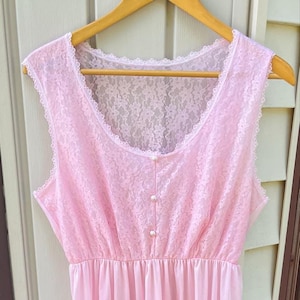 Vintage Women's Long Night Gown, Vintage Lingerie