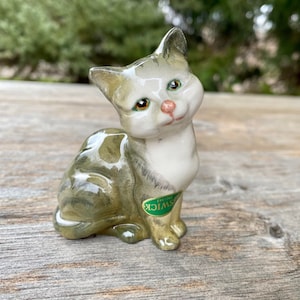 Vintage Beswick England Small Cat Porcelain Figurine