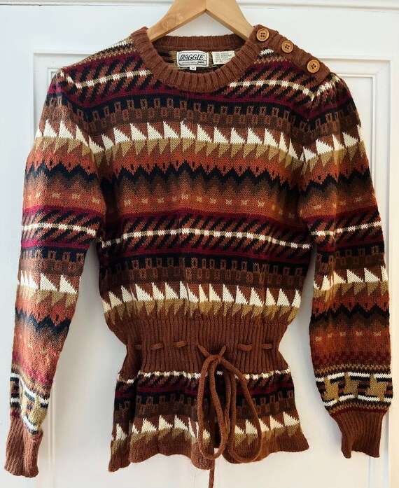 Maggie Sweater, Women's Knitting Pattern
