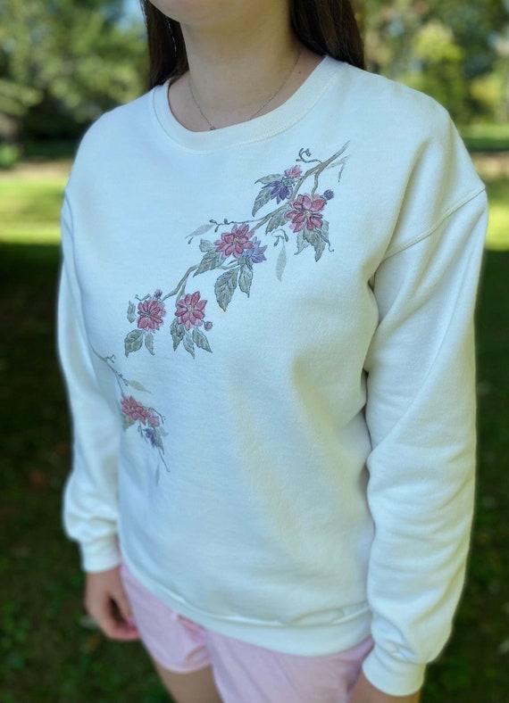 Women's Vintage Northern Reflections Floral Pullover Sweatshirt 