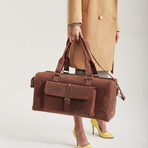 Handmade Leather Duffel Bag: Personalized Weekender Travel Bag