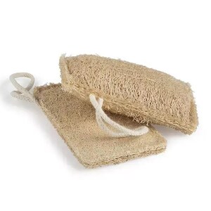 Natural and biodegradable loofah sponge in bulk image 1