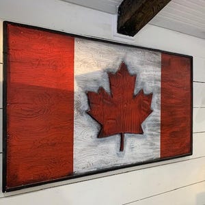 Rustic Wooden Canadian Flag Wall Art - Handmade Canada Decor, Maple Leaf Sign, Patriotic Wall Hanging, Cabin Decor, Gift for Canadians